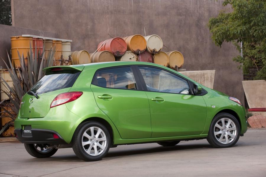  Mazda2 2010 года  (US) (фото 20 из 53)